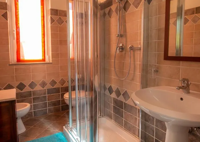 奥利韦姆酒店 *